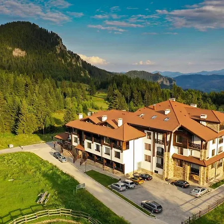 The Lake View Residence Aparthotel